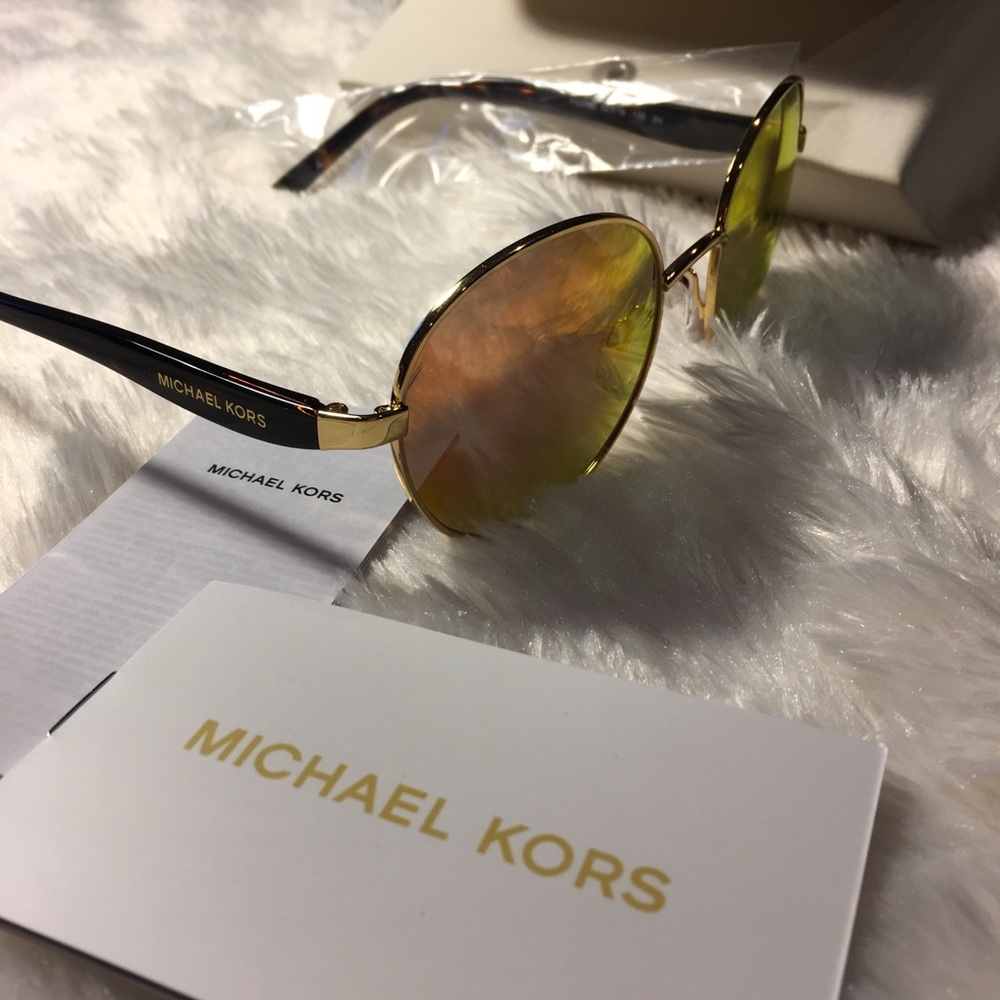 MK Sadie III Sunglasses SOLD OUT in KORS - Picture 3 of 4